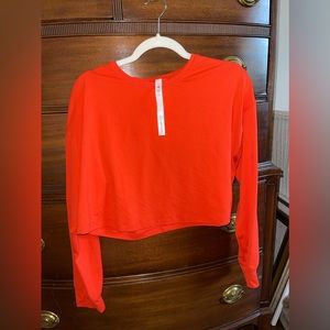 Lululemon cropped workout top. Long sleeve